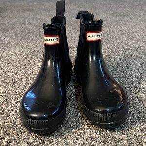 Hunter Glossy Black Ankle Boots